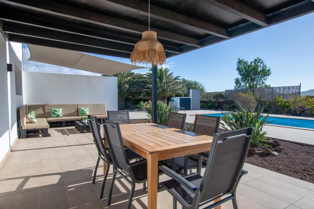 Heated & Shared Pool Villa Matriana 36A, North Shore Villas 라하레스 외부 사진
