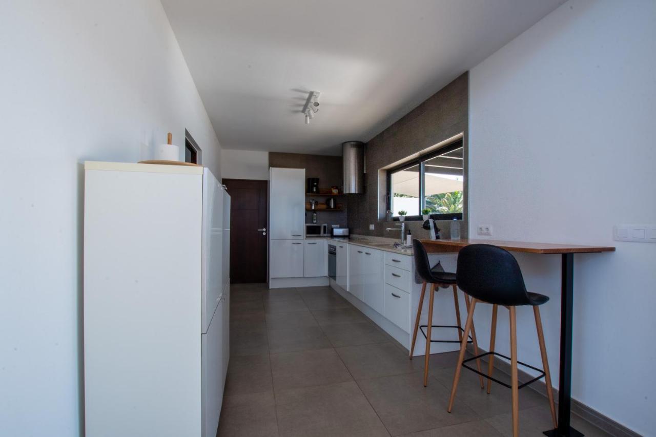 Heated & Shared Pool Villa Matriana 36A, North Shore Villas 라하레스 외부 사진