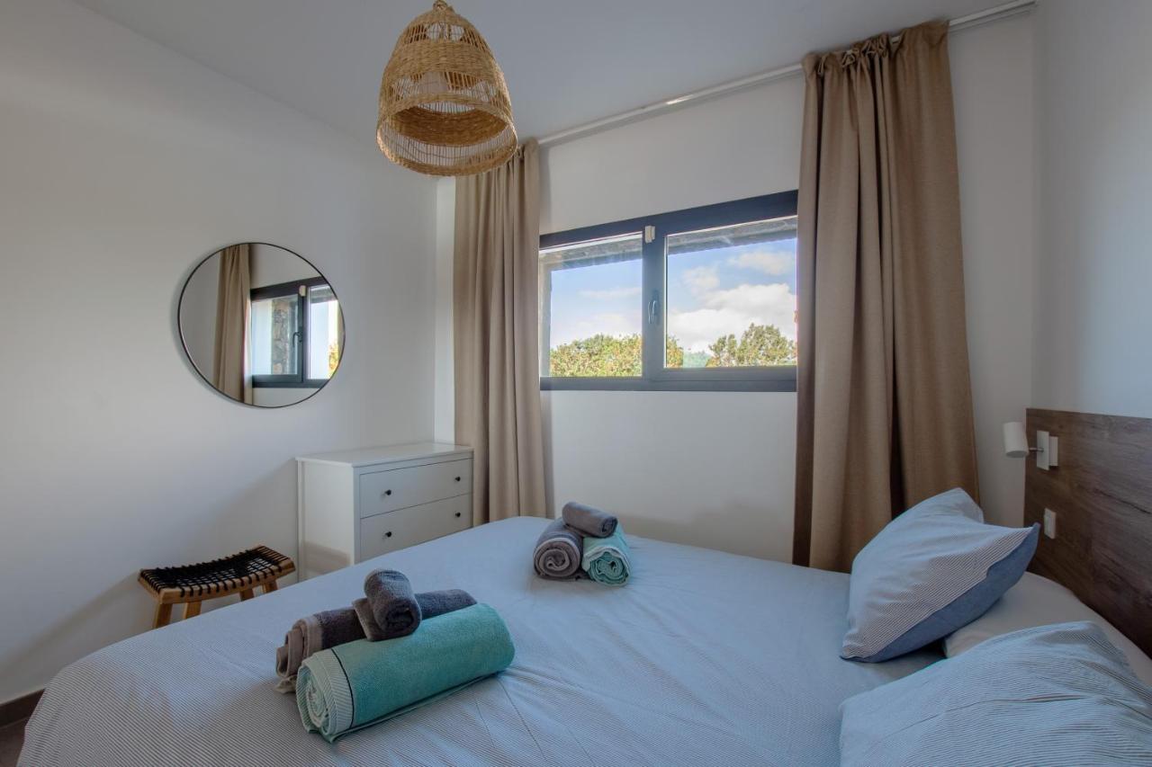 Heated & Shared Pool Villa Matriana 36A, North Shore Villas 라하레스 외부 사진